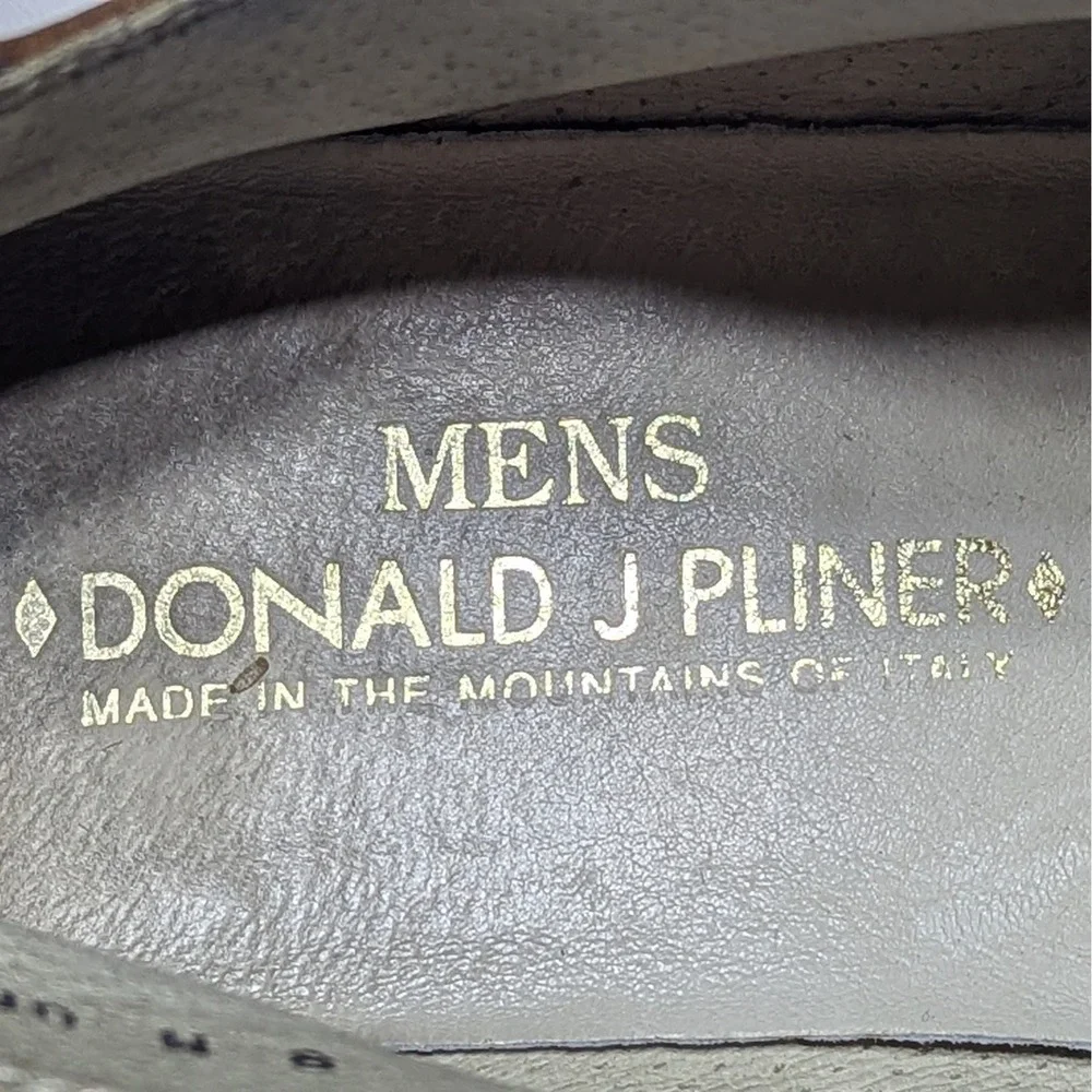 Donald J Pliner Men 8M Upton Italian Leather Chukka Boots Brown Lug Gorpcore‎